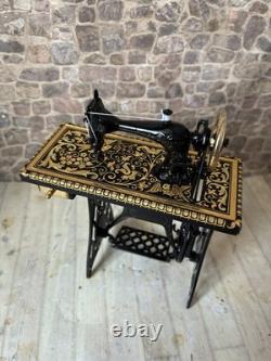 Dolls House 1/12 Scale Anframa Damascene Gold Quality Miniature Sewing Machine