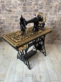 Dolls House 1/12 Scale Anframa Damascene Gold Quality Miniature Sewing Machine