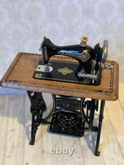 Dolls House 1/12 Scale Bodo Hennig Heidi Ott Quality Miniature Sewing Room Set