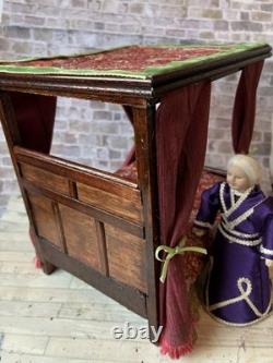 Dolls House 1/12 Scale Miniature Artisan Medieval Tudor 4 Poster Bed & Bedding