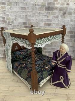 Dolls House 1/12 Scale Miniature Artisan Quality Walnut 4 Poster Bed & Bedding