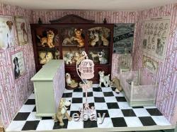 Dolls House 1/12 Scale Miniature Customised Lady & The Tramp Pet Shop Room Box