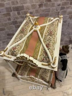 Dolls House 1/12 Scale Miniature Jiayi White & Gold 4 Poster Bed & Bedding