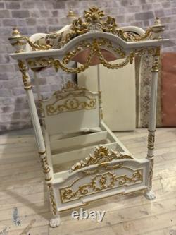 Dolls House 1/12 Scale Miniature Jiayi White & Gold 4 Poster Bed & Bedding