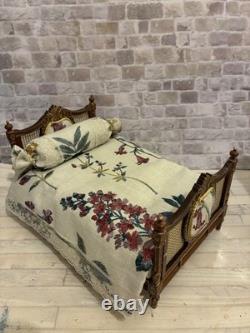 Dolls House 1/12 Scale Miniature Quality Walnut French Double Bed And Bedding