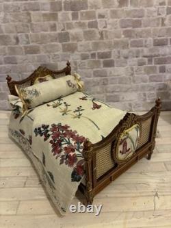 Dolls House 1/12 Scale Miniature Quality Walnut French Double Bed And Bedding