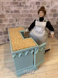 Dolls House 1/12 Scale Miniature Rare Queens Collection Dressing Table & Drawers