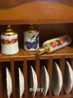 Dolls House 1/12 Scale Miniature Reutter Kitchen Cabinet Dresser & Accessories