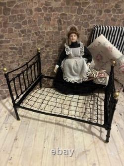 Dolls House 1/12 Scale Vintage Phoenix Miniatures Double Metal Bed & Bedding