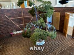 Dolls House 112 miniature diorama terraced yard room box