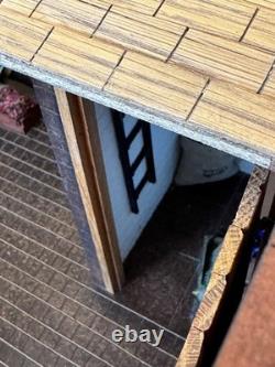 Dolls House 112 miniature diorama terraced yard room box