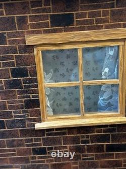 Dolls House 112 miniature diorama terraced yard room box