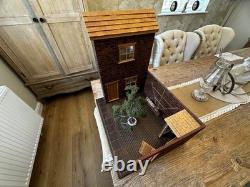 Dolls House 112 miniature diorama terraced yard room box