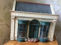 Dolls House Antique Shop-dolls