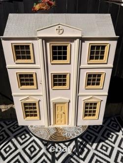 Dolls House Emporium Classic Dolls House Vintage 112 Scale Miniature