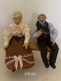 Dolls House Miniature 112 Artisan Lisa Tabbanor Old Couple Poseable Figures