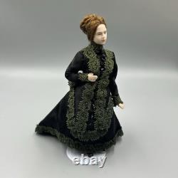 Dolls House Miniature 112 Vintage Artisan Porcelain Lady Doll