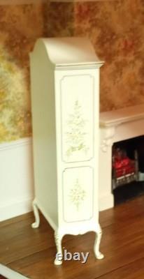 Dolls House Miniatures Bespaq Display Counter