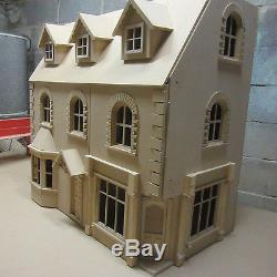 Dolls House The NewBury Corner Shop/Pub with 5 rooms KIT above 30 wide