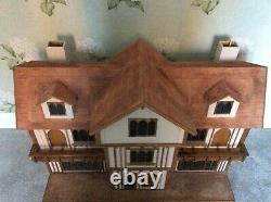 Dolls House Tudor Style Mansion by Rowen Miniatures