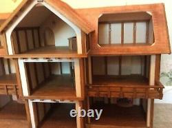 Dolls House Tudor Style Mansion by Rowen Miniatures