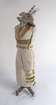 Dolls house Miniature Artisan SUSAN HARMON OUTFIT ON MANNEQUIN WITH HAT