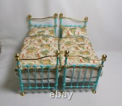 Dolls house Miniature PAIR TWIN SINGLE BEDS PAINTED BRASS