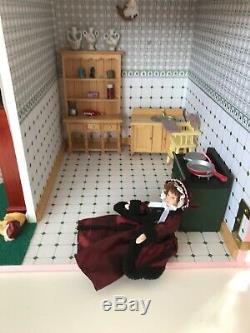 Dolls house emporium dolls house