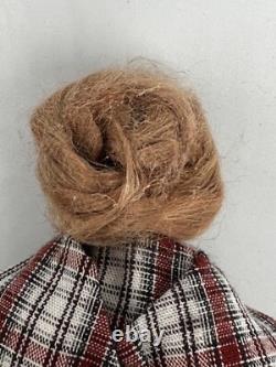 Dolls house miniature 112 ARTISAN peasant lady doll FULL POSEABLE