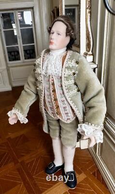 Dolls house miniature 112 ARTISAN porcelain Georgian gentleman doll POSEABLE