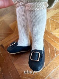Dolls house miniature 112 ARTISAN porcelain Georgian gentleman doll POSEABLE