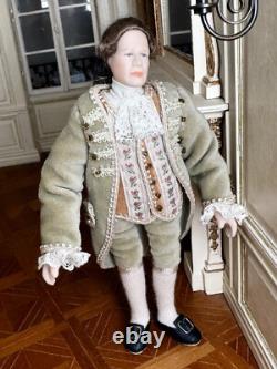 Dolls house miniature 112 ARTISAN porcelain Georgian gentleman doll POSEABLE