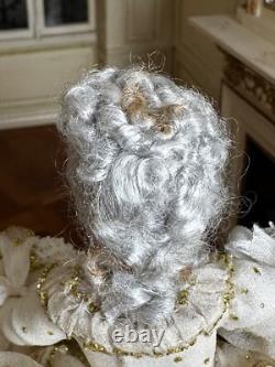 Dolls house miniature 112 ARTISAN porcelain Georgian lady doll POSEABLE