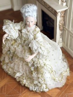 Dolls house miniature 112 ARTISAN porcelain Georgian lady doll POSEABLE