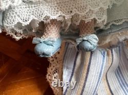 Dolls house miniature 112 ARTISAN porcelain Victorian lady doll
