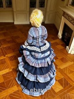 Dolls house miniature 112 ARTISAN porcelain Victorian lady doll POSEABLE