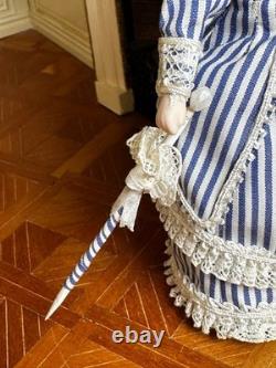 Dolls house miniature 112 ARTISAN porcelain Victorian lady doll by ANN LUCAS