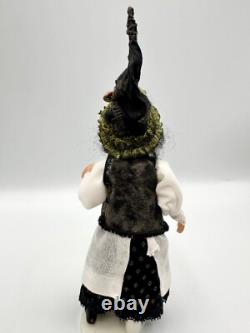 Dolls house miniature 112 HANDCRAFTED witch doll (2)
