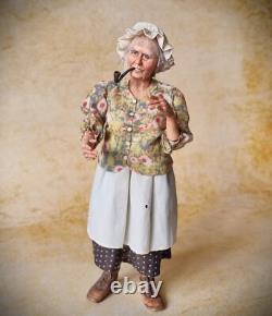 Dolls house miniature 112 Sharon Cariola Doll MINT