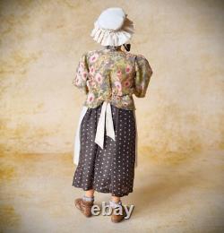 Dolls house miniature 112 Sharon Cariola Doll MINT
