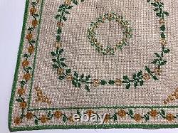 Dolls house miniature 112 pretty needlepoint rug 160 mm x 160 mm