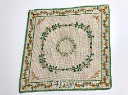 Dolls house miniature 112 pretty needlepoint rug 160 mm x 160 mm