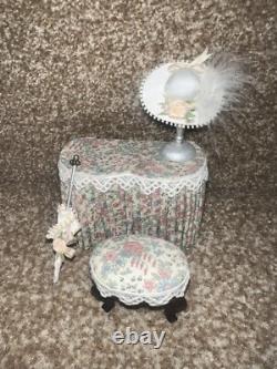 Dressing Table 1/12th scale Arlette's Miniatures Excellent Condition Doll House
