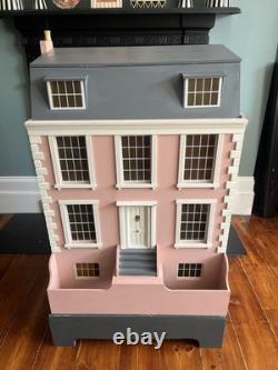 Georgian Style 112 Wooden 3-Storey 8-Room Doll's House Light Up. Handmade in UK