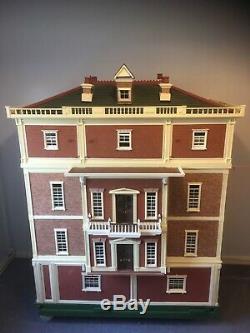 Georgian dolls house With Accessories