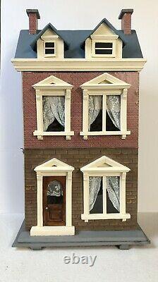 Gottschalk Antique Dolls House