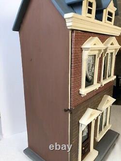 Gottschalk Antique Dolls House