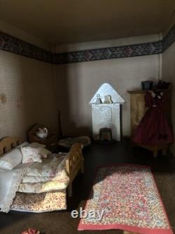 Handmade Antique Dolls House 1928 & Contents
