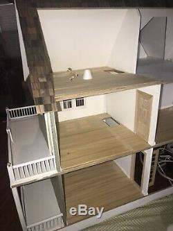 Handmade miniature dollhouse With Lights And Furniture