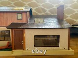 Hard to Find Vintage 1980s Tomy Smaller Homes Dollhouse, Collectible Dollhouse